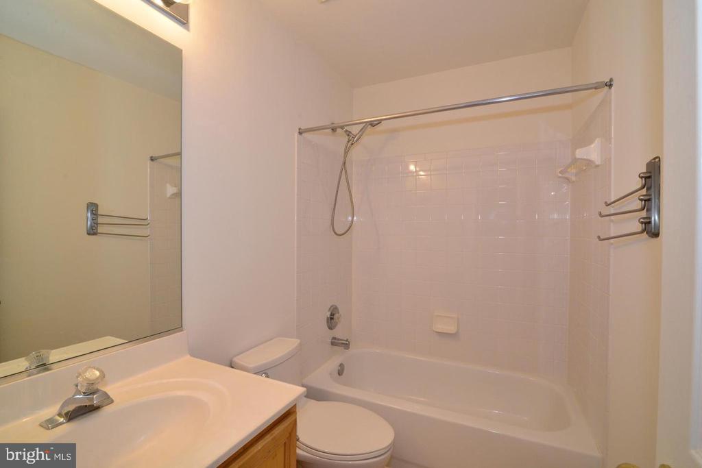 2516 ISHAM RANDOLPH DRIVE