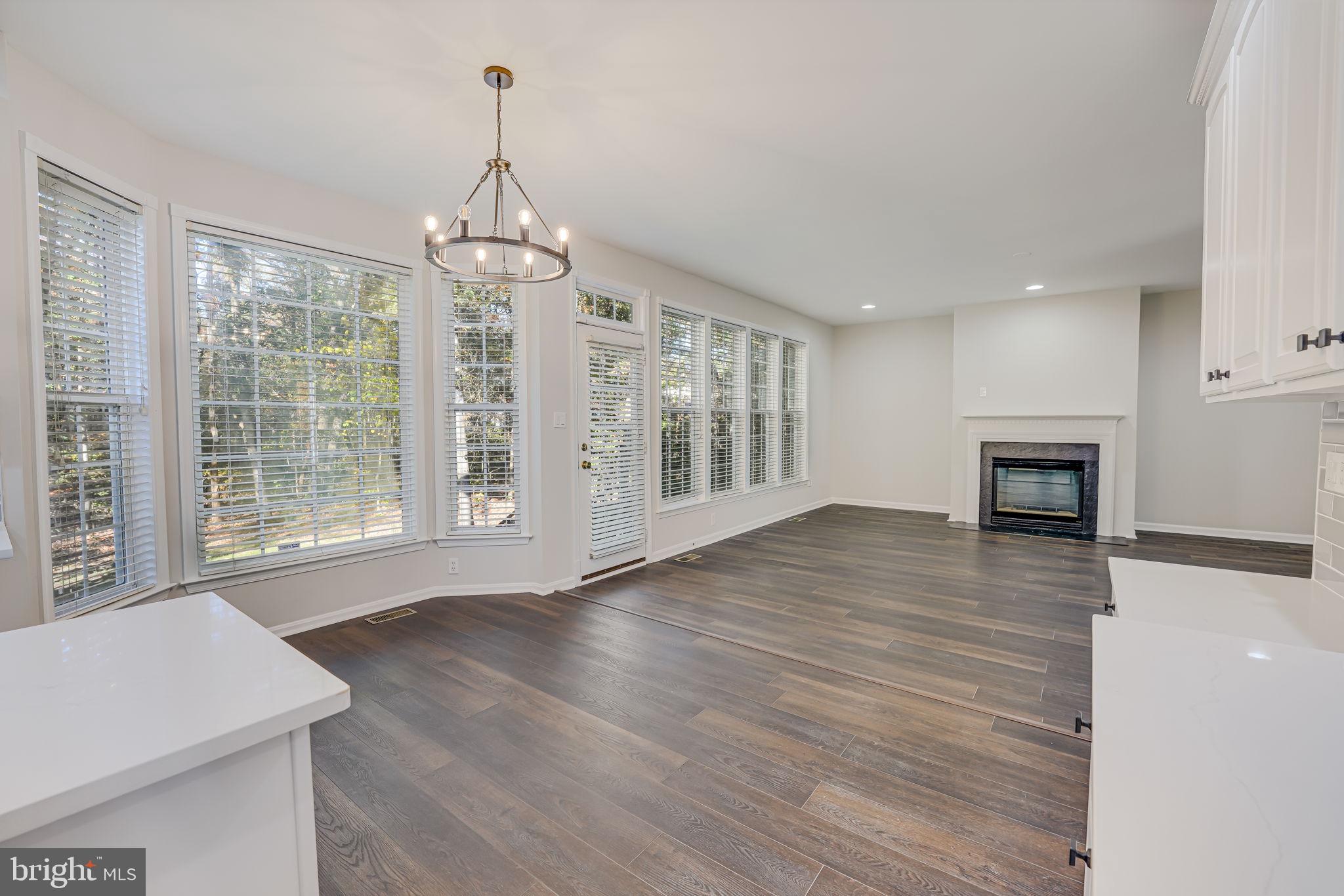 42814 Songbird Court Ct