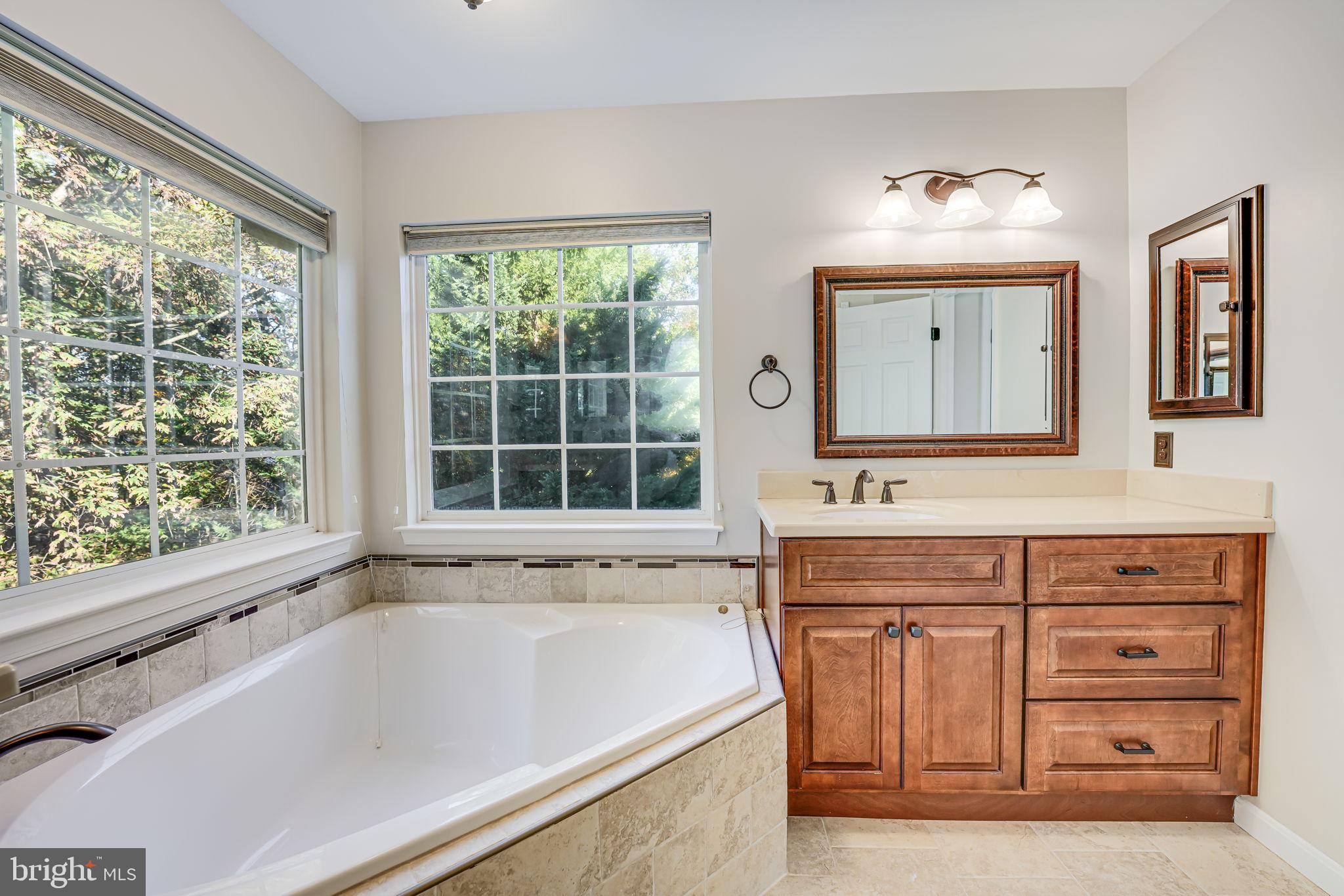 42814 Songbird Court Ct