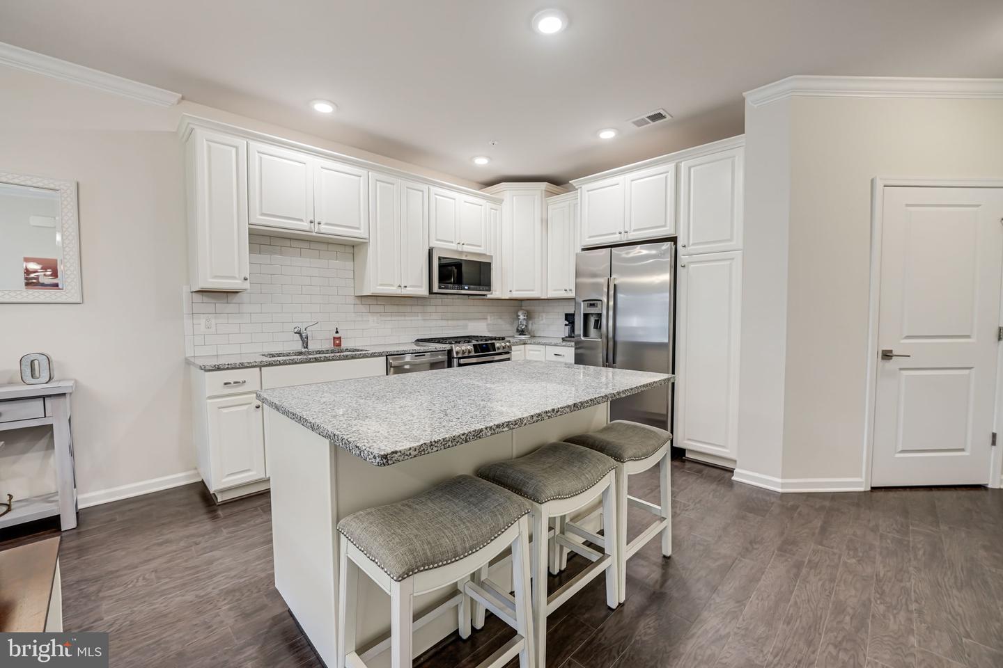 23255 Milltown Knoll SQUARE Unit: 111