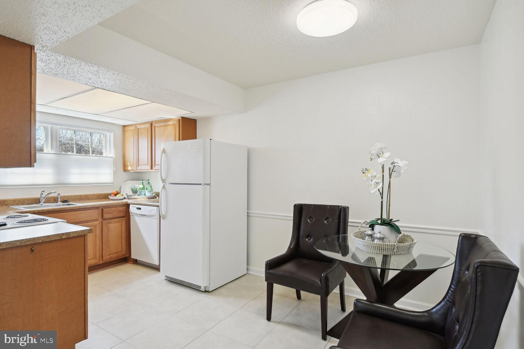 126 Fort Evans Rd SE #B