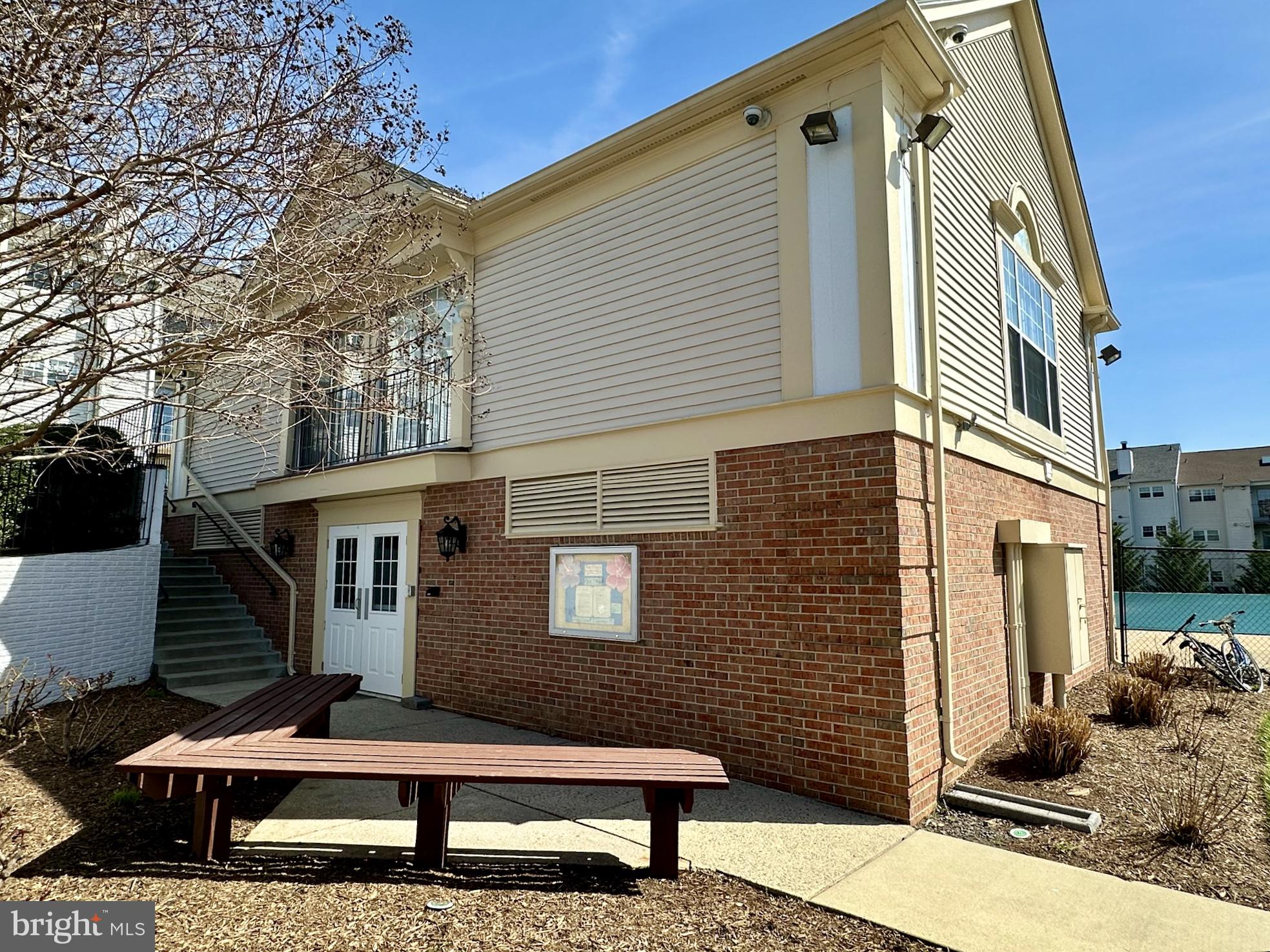 126 Fort Evans Rd SE #B