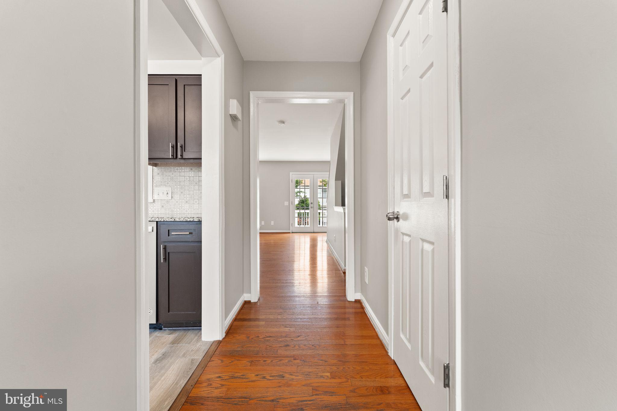 310 Stallion Sq NE