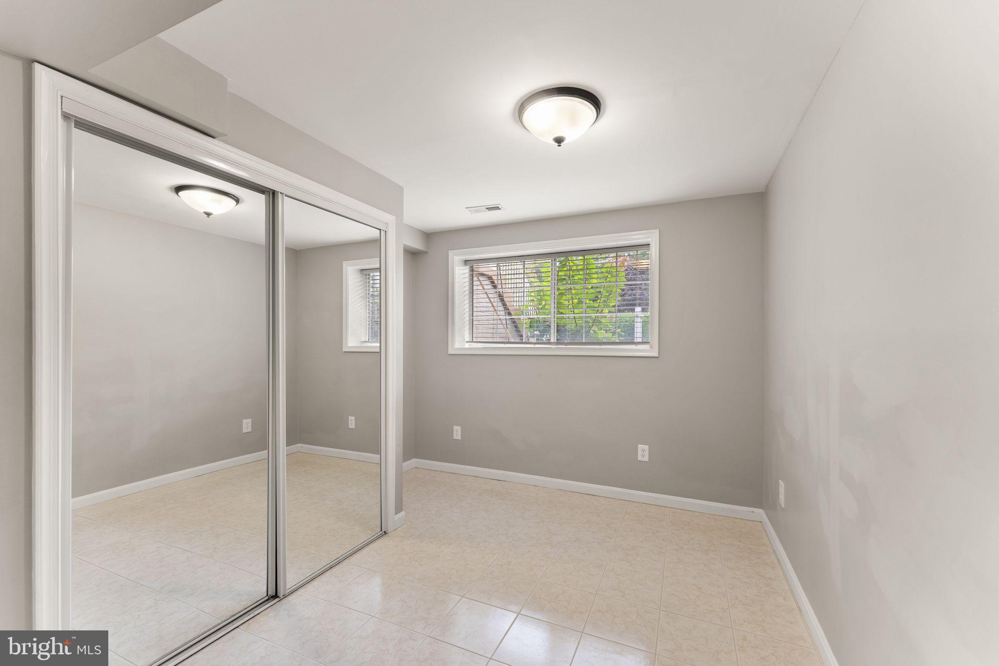 310 Stallion Sq NE