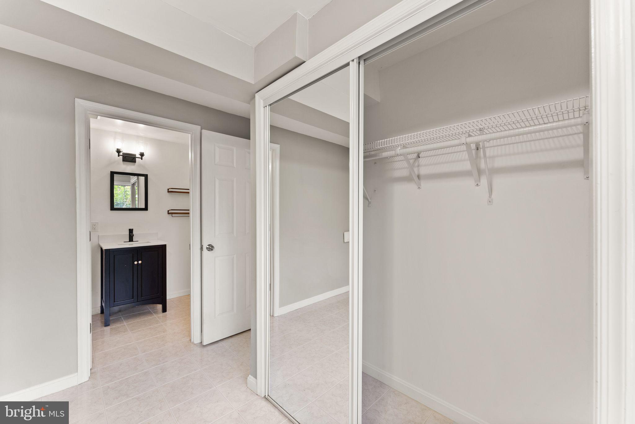 310 Stallion Sq NE