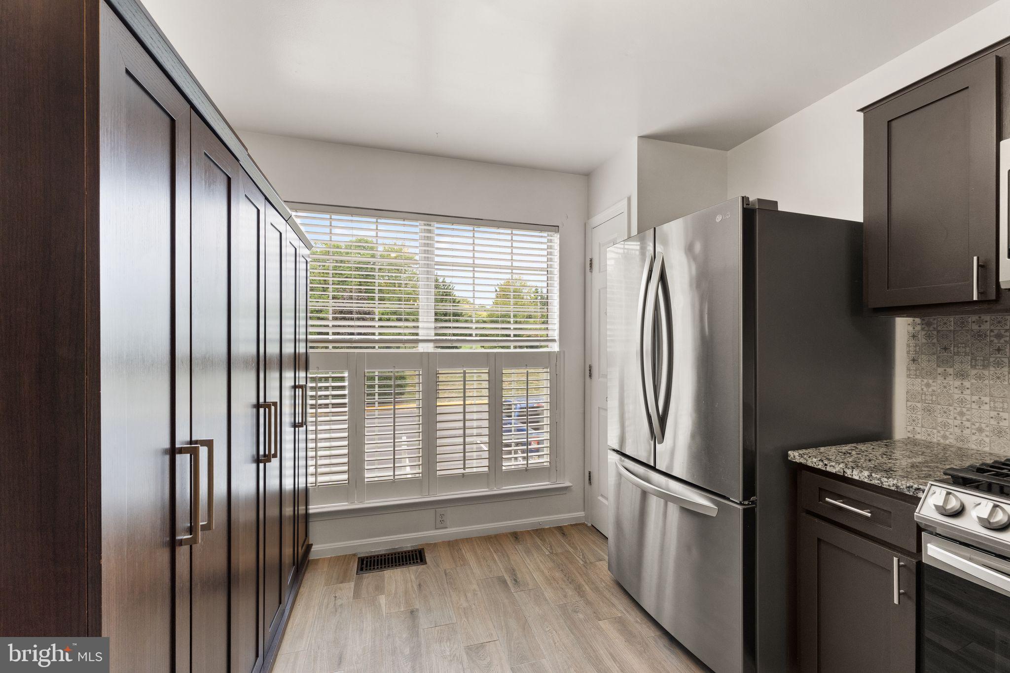 310 Stallion Sq NE