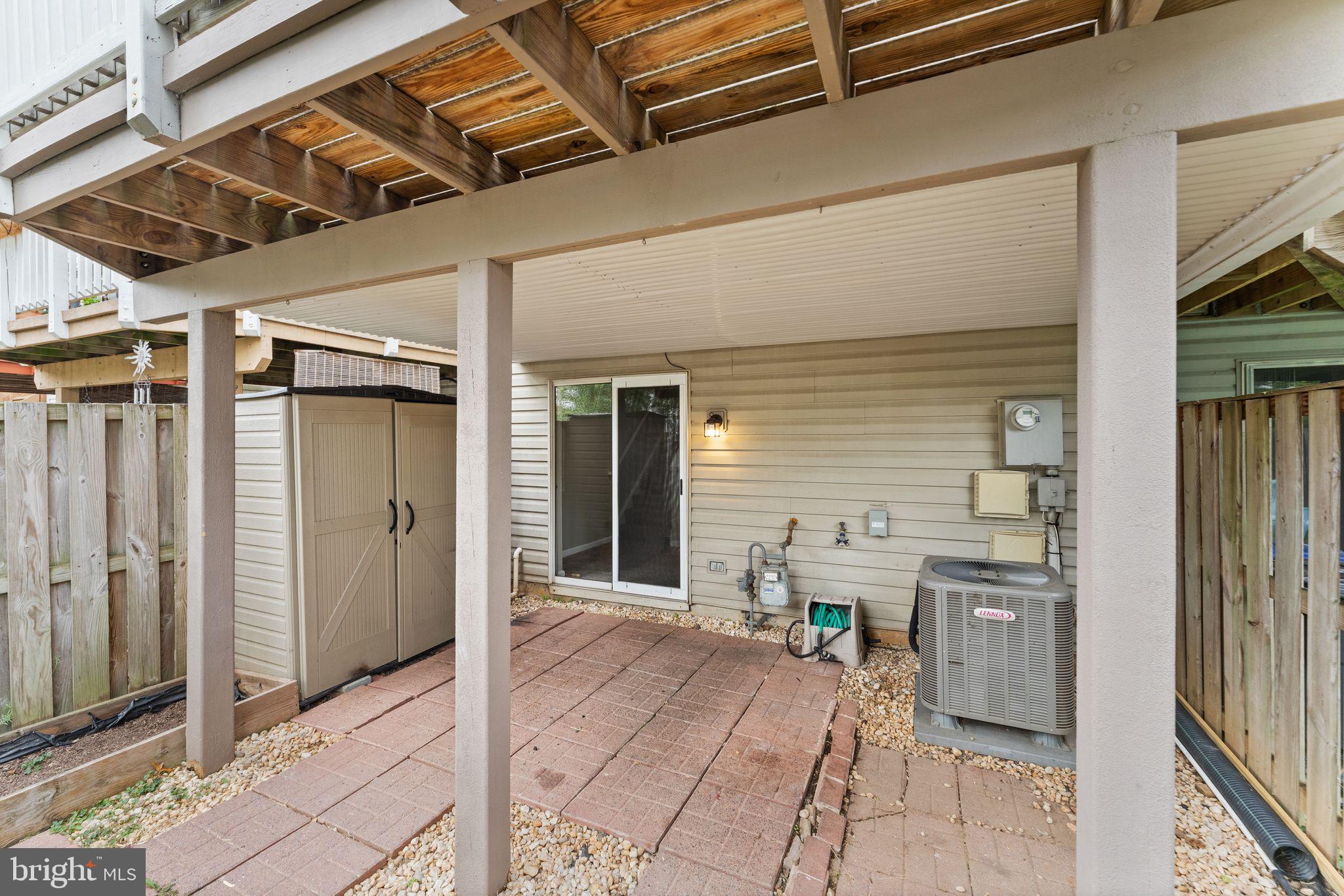 310 Stallion Sq NE