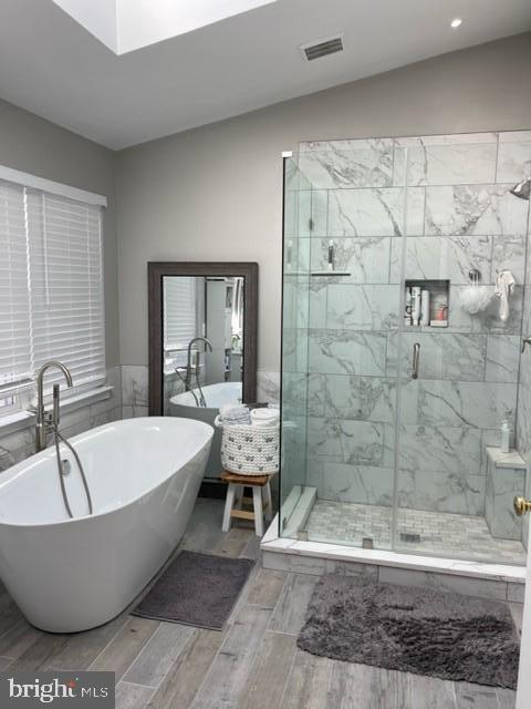 204 Misty Pond Ter
