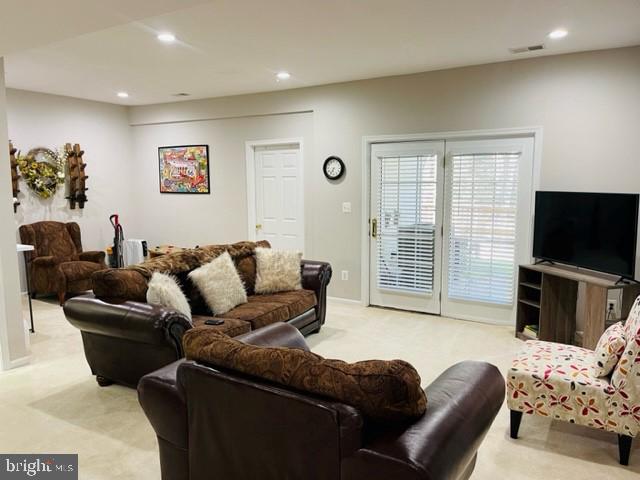 204 Misty Pond Ter