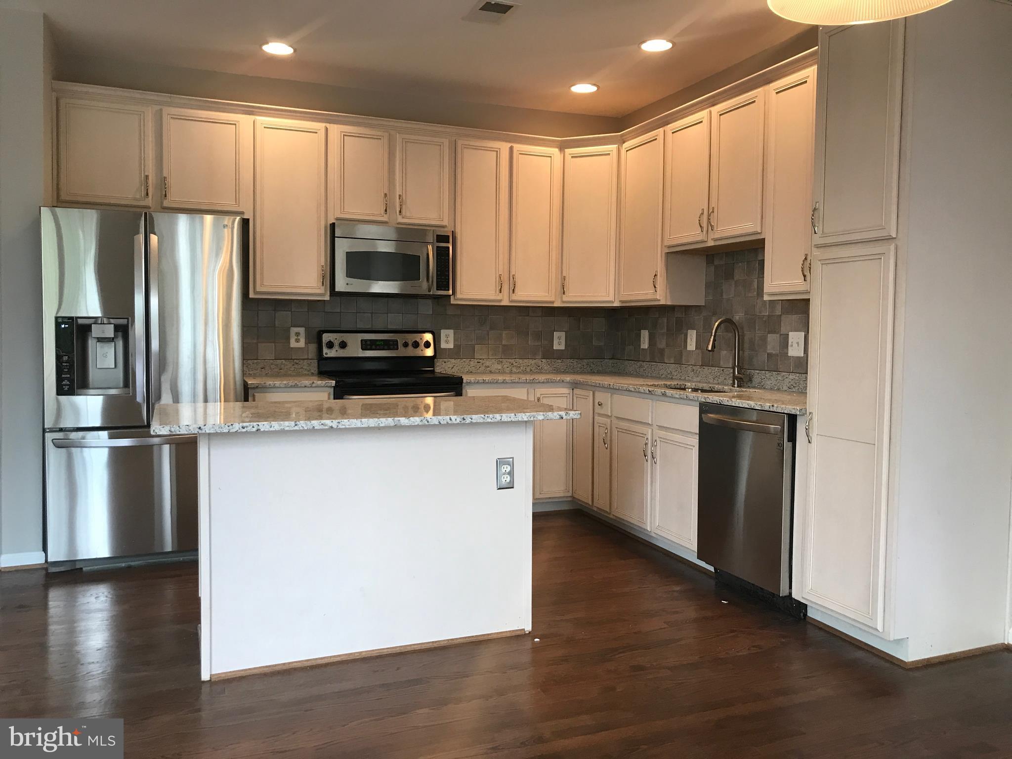 204 Misty Pond Ter