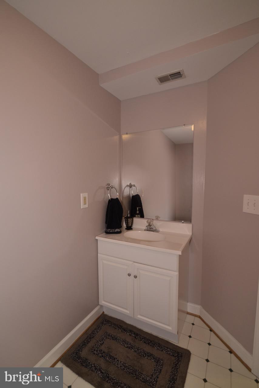 43007 Golf View Dr