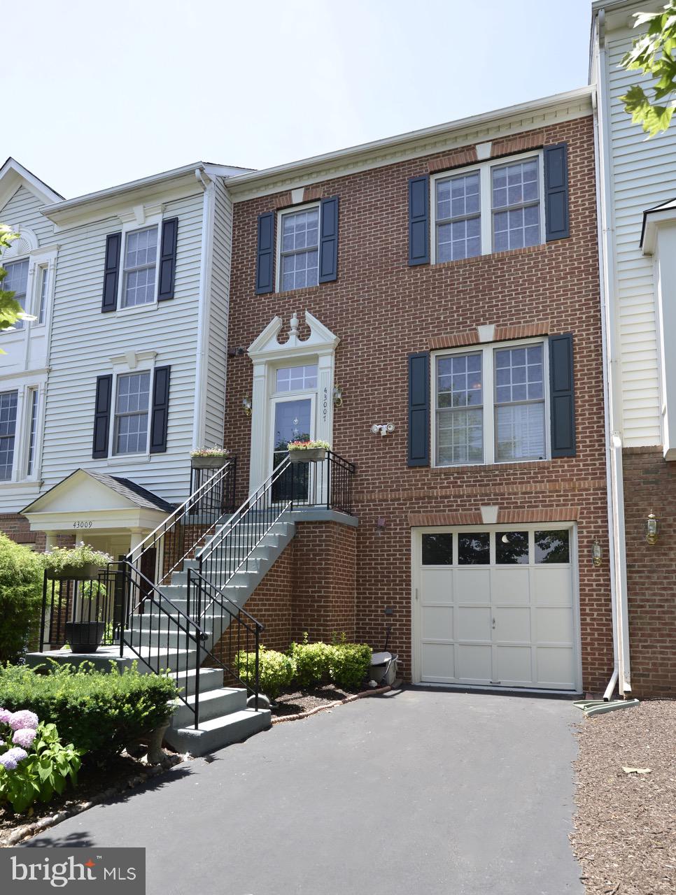 43007 Golf View Dr