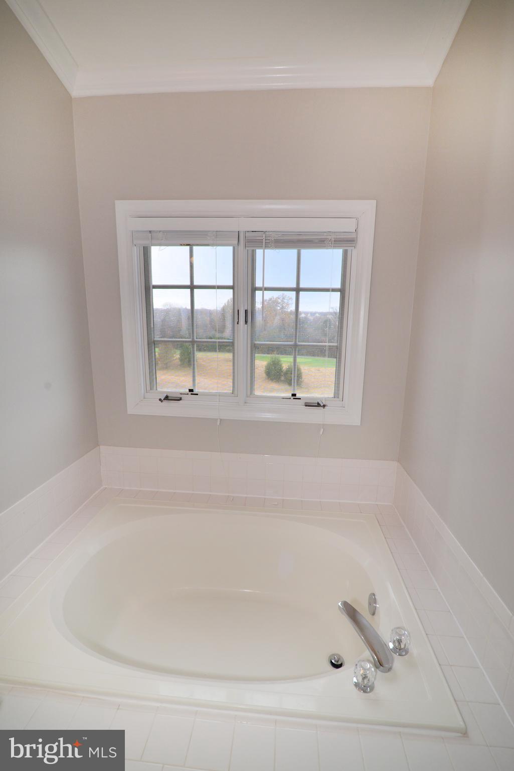 43007 Golf View Dr