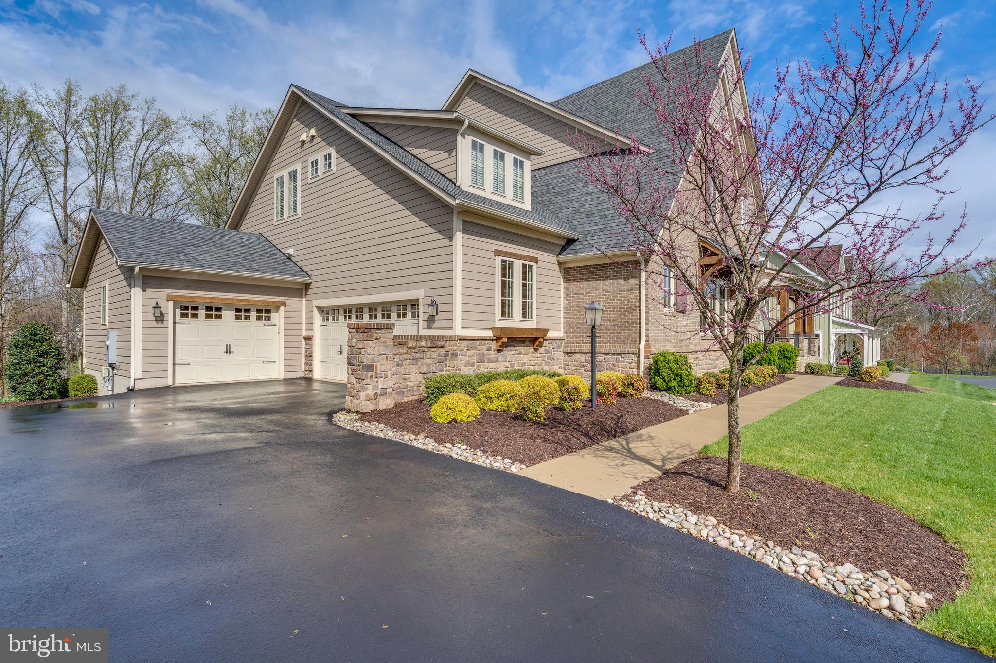 40996 Blossom Glade Dr