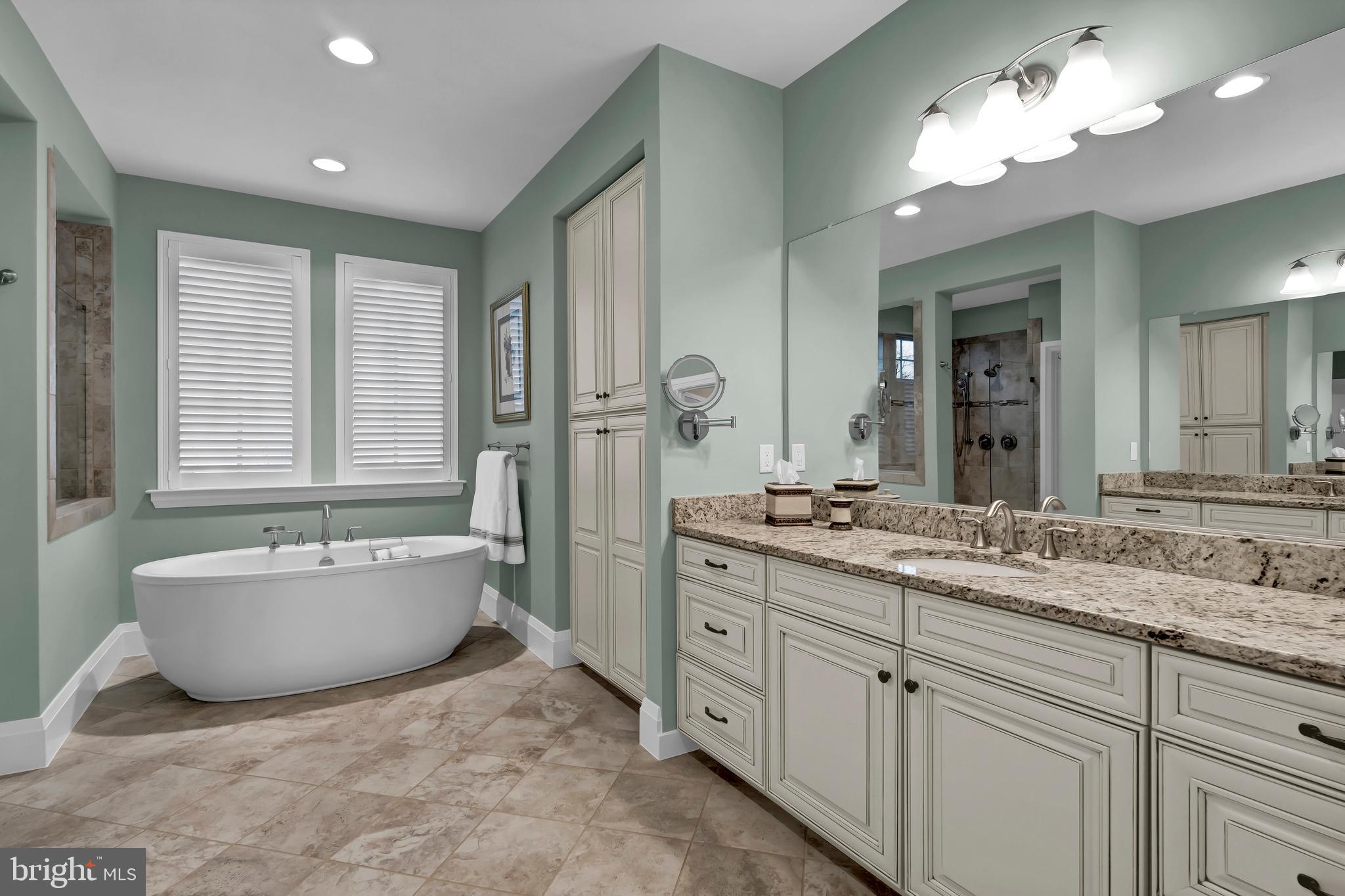 40996 Blossom Glade Dr