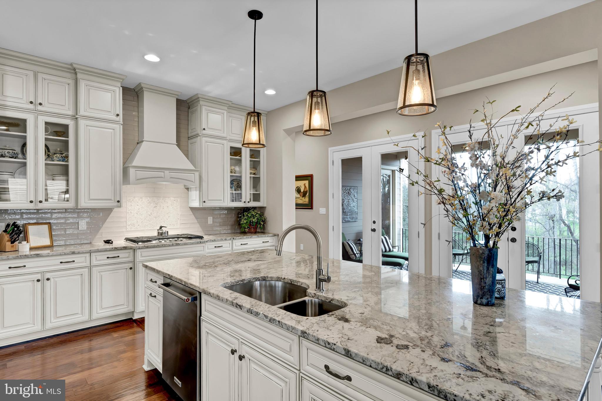 40996 Blossom Glade Dr