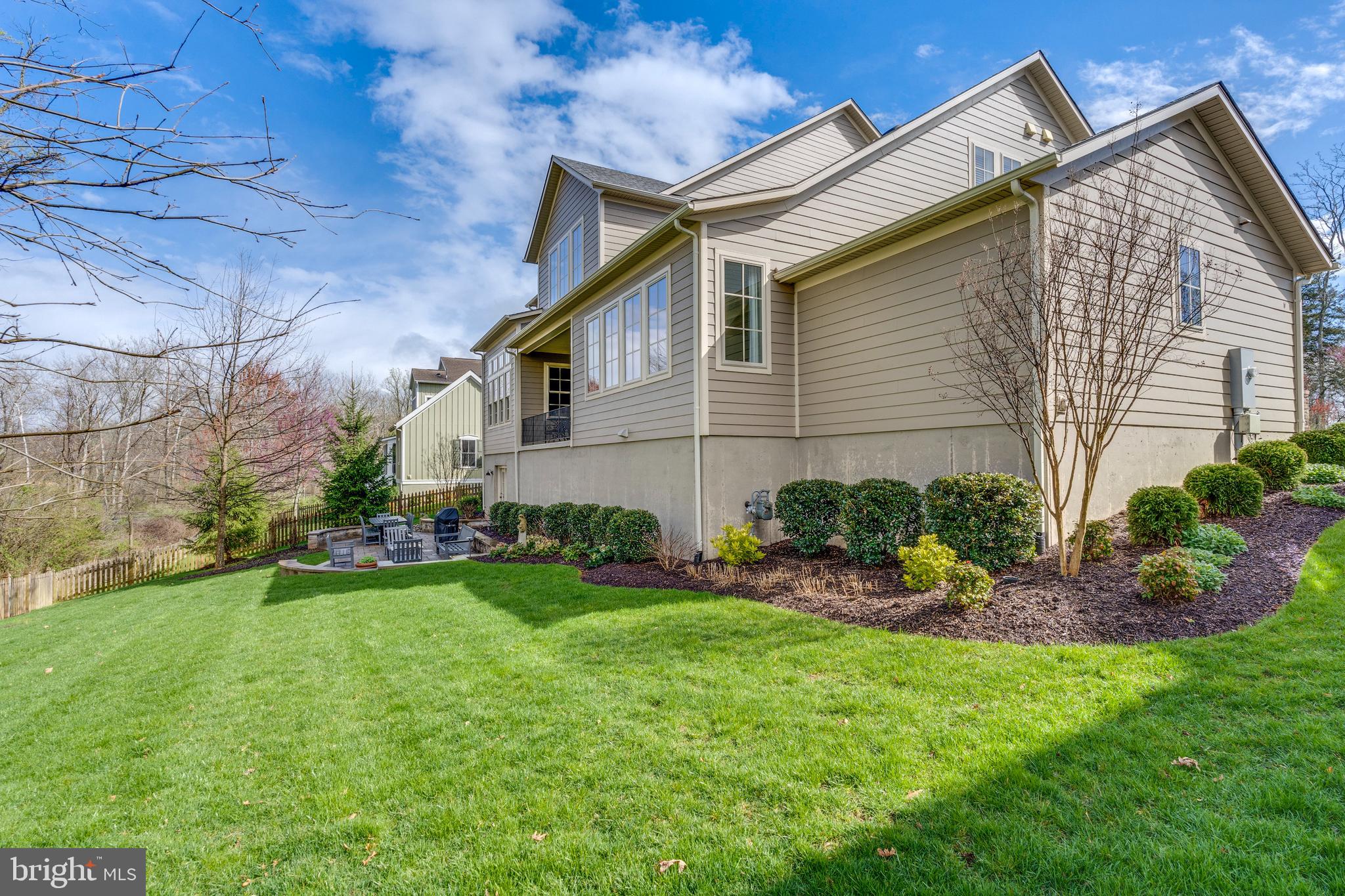 40996 Blossom Glade Dr