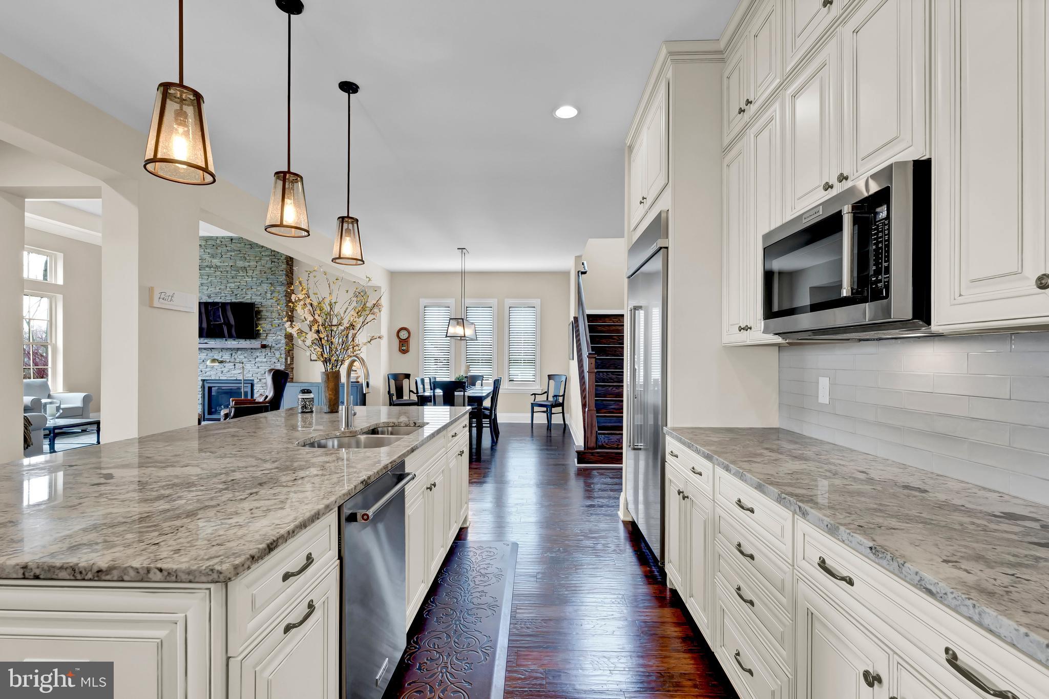 40996 Blossom Glade Dr