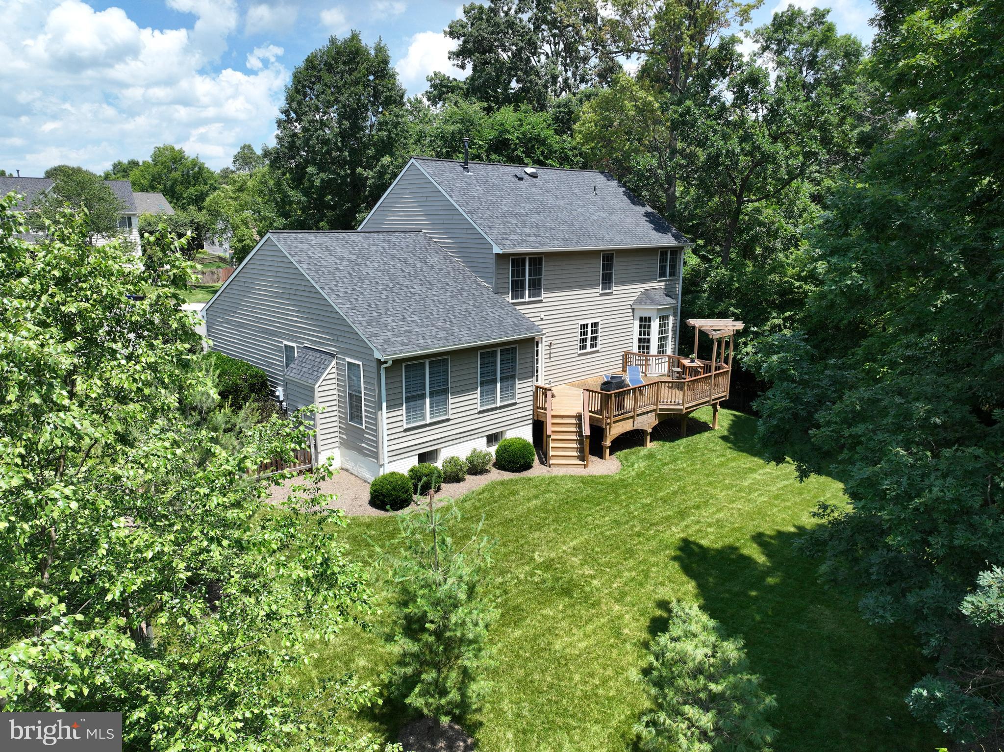 113 Meadowbrook Ct SW