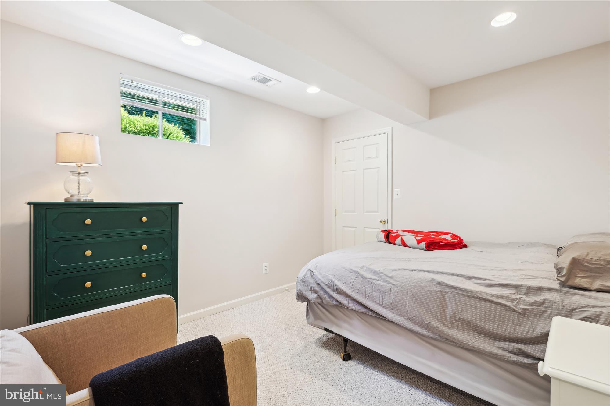 113 Meadowbrook Ct SW