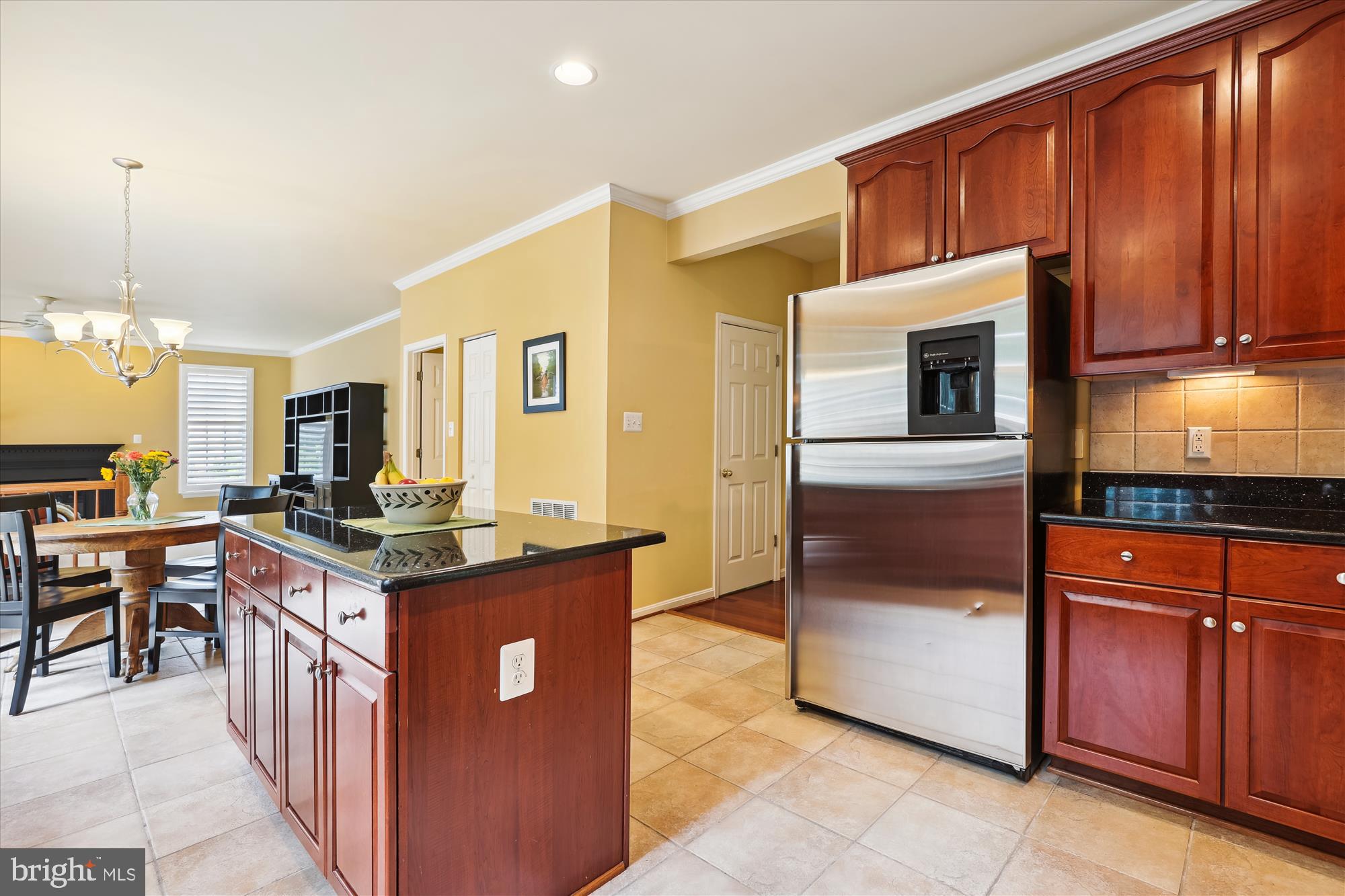 113 Meadowbrook Ct SW