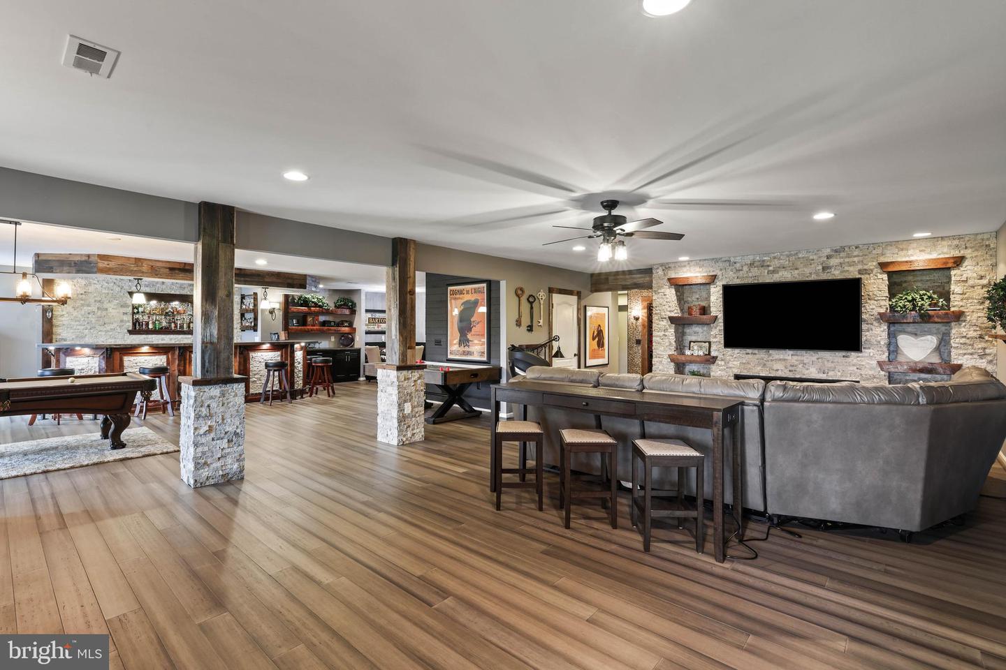 16612 Fox Chase Ct