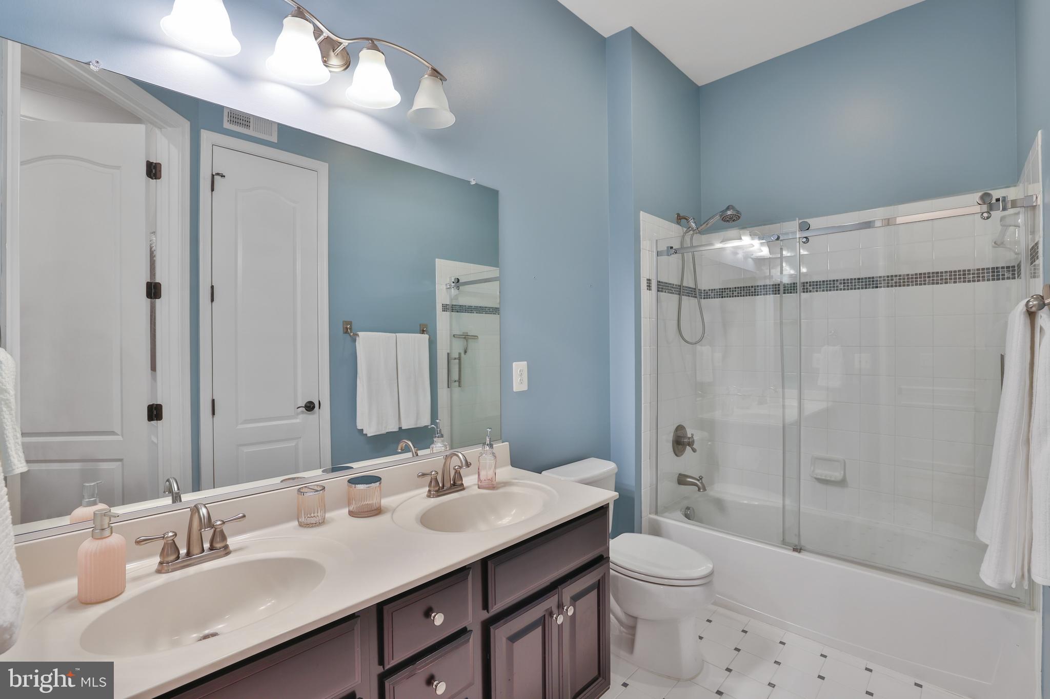 16612 Fox Chase Ct