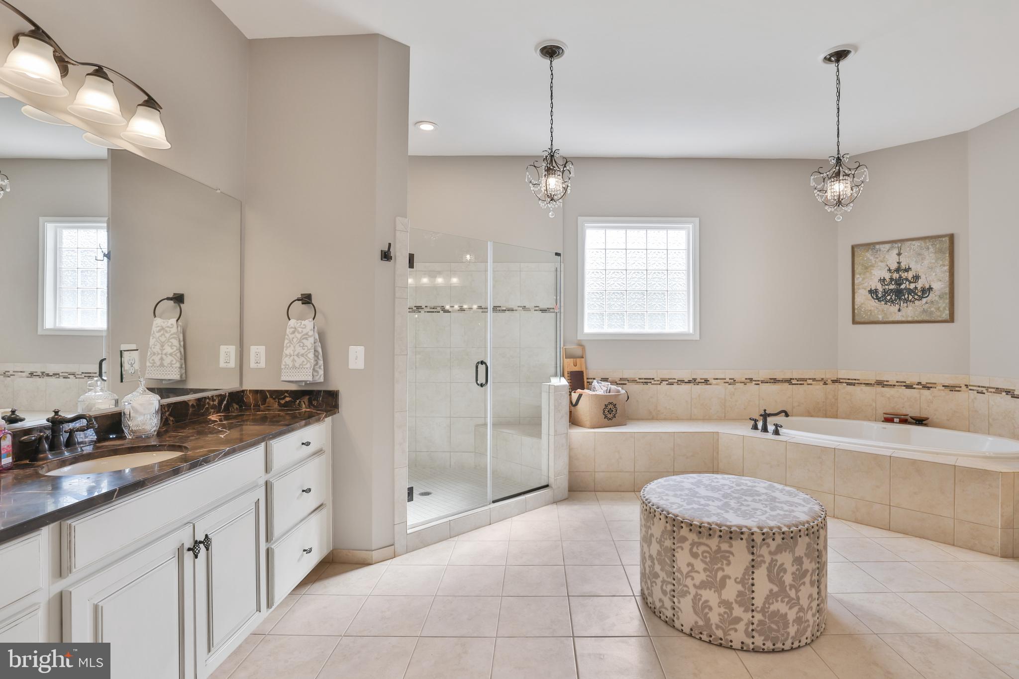 16612 Fox Chase Ct