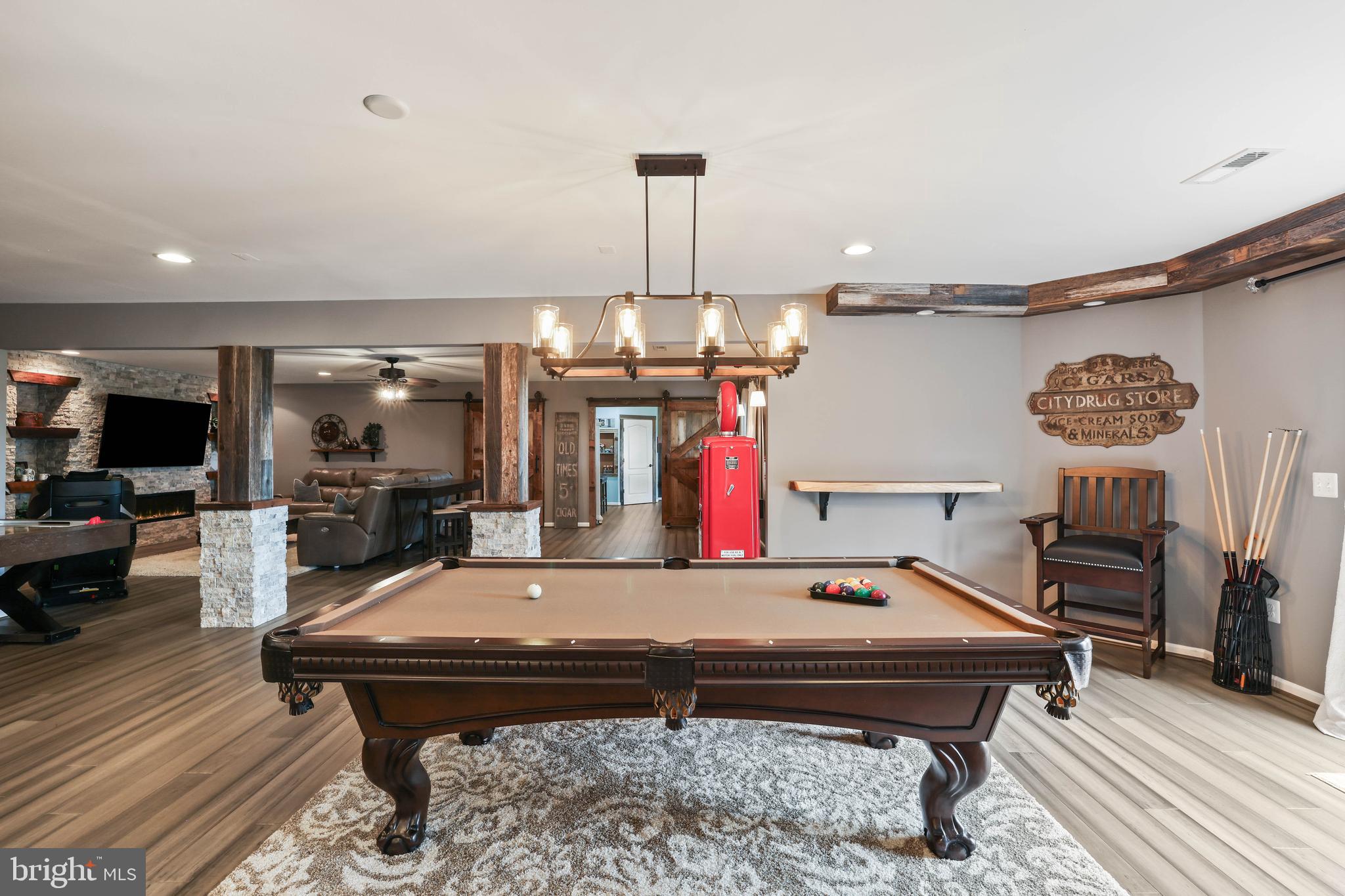 16612 Fox Chase Ct
