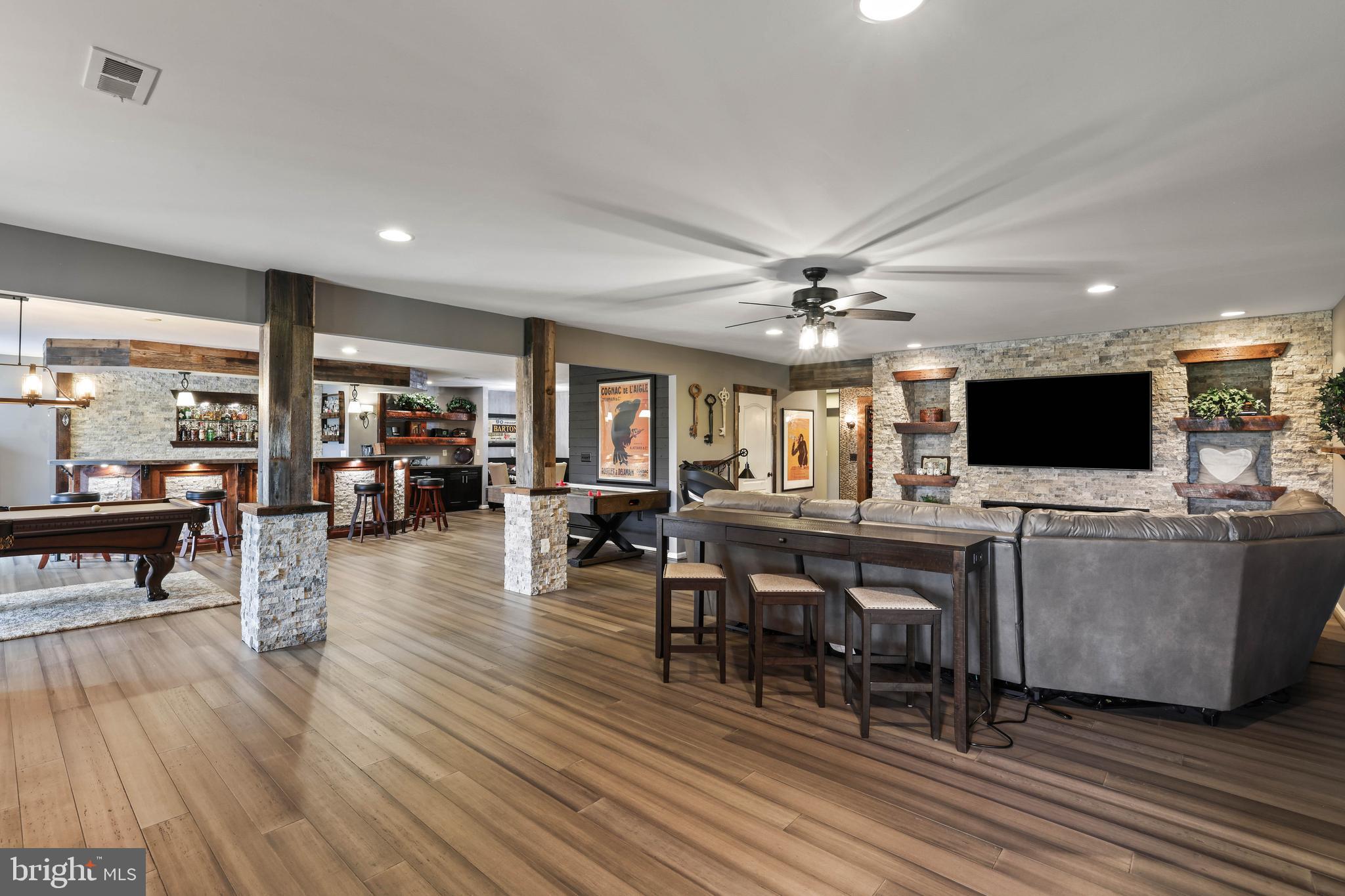 16612 Fox Chase Ct