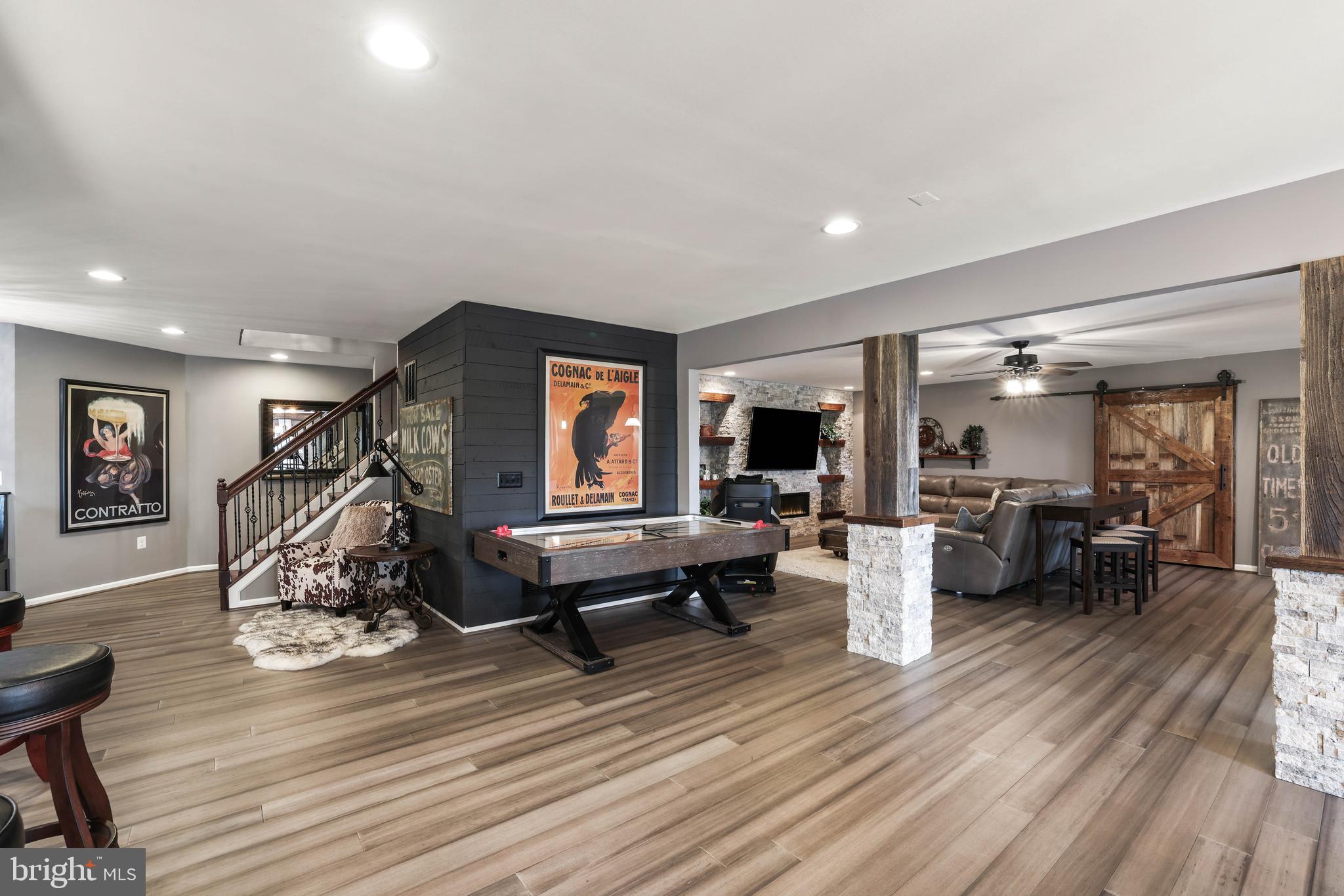 16612 Fox Chase Ct