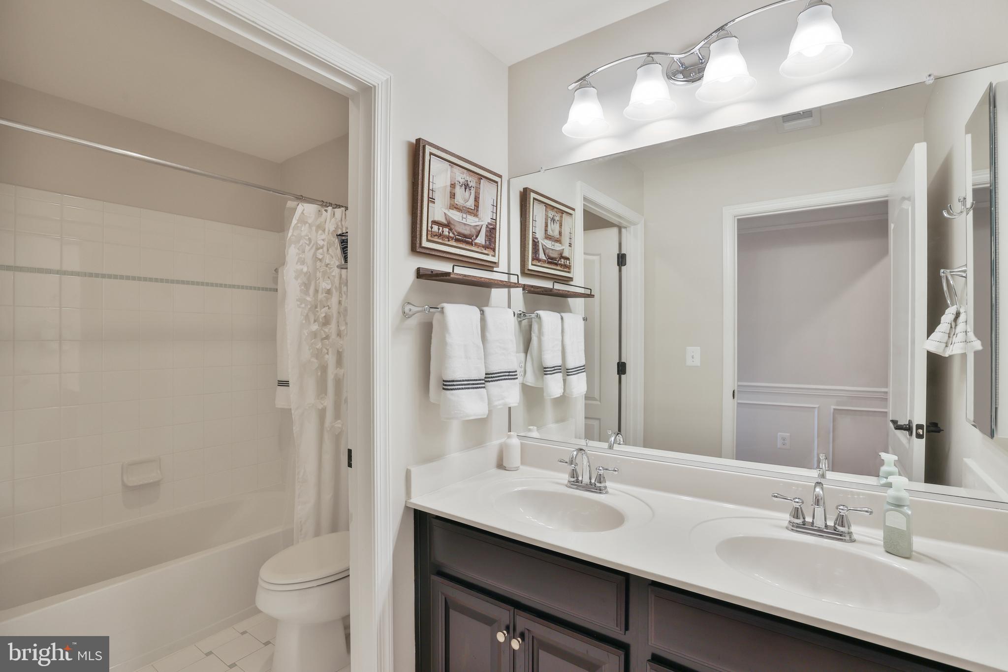 16612 Fox Chase Ct