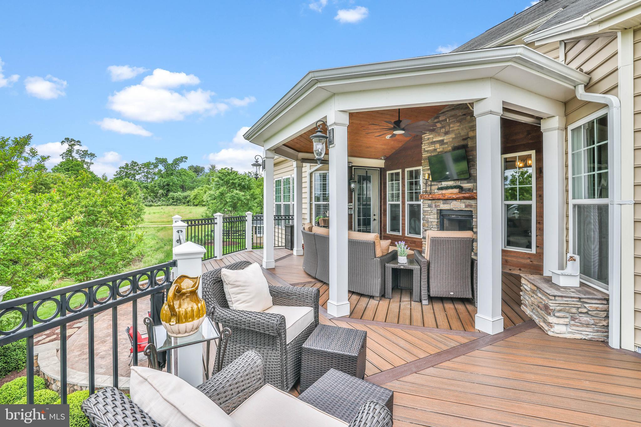 16612 Fox Chase Ct