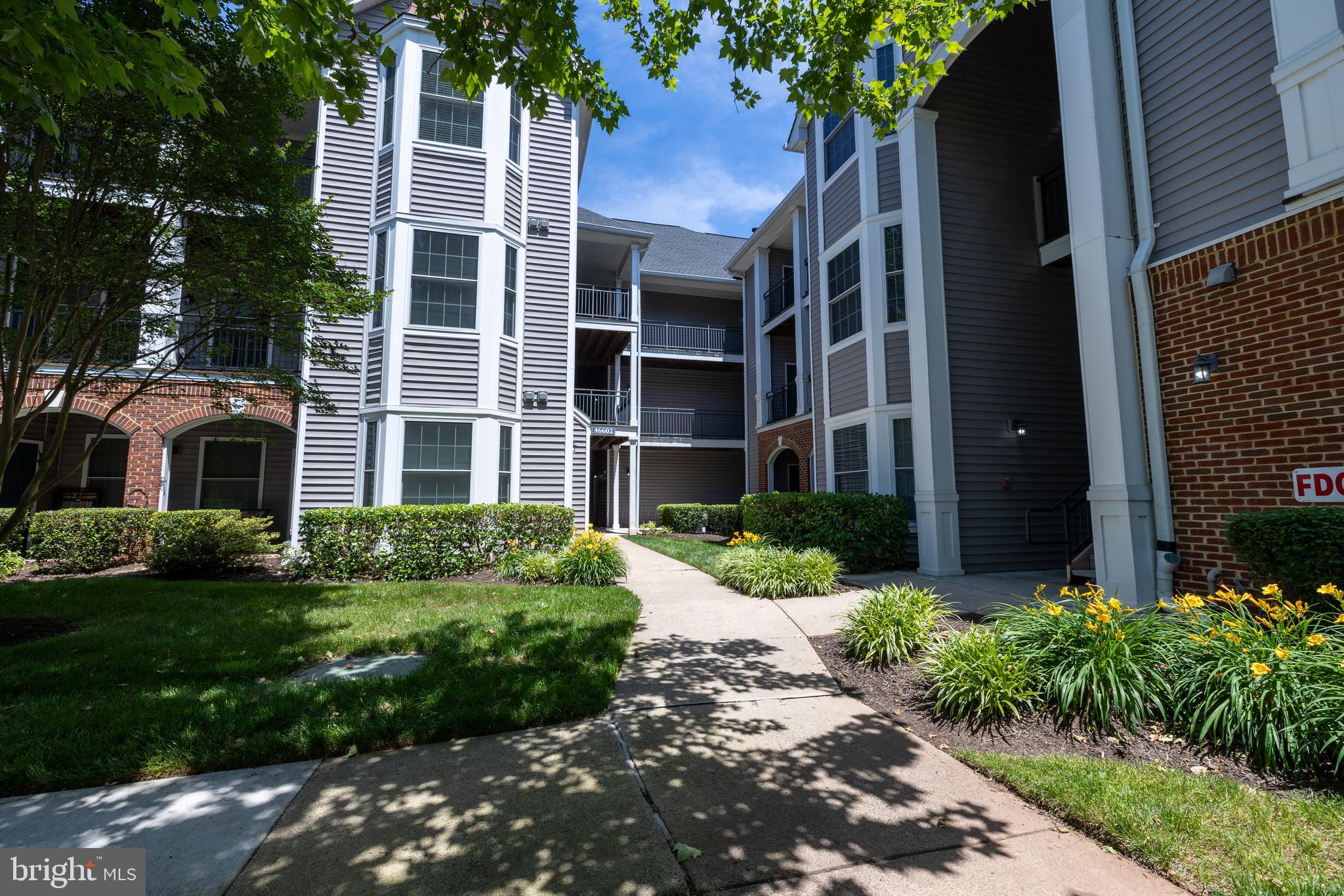 46602 Ellicott Sq #303
