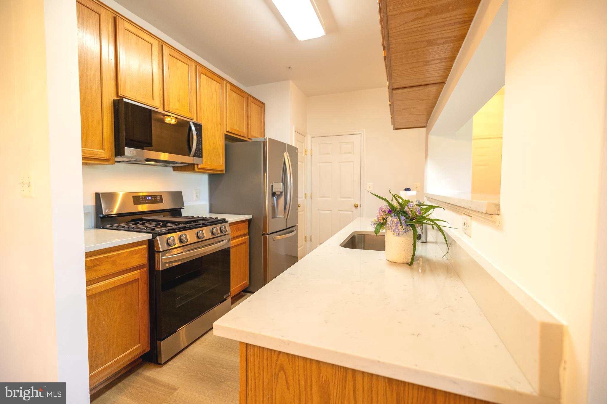 46602 Ellicott Sq #303