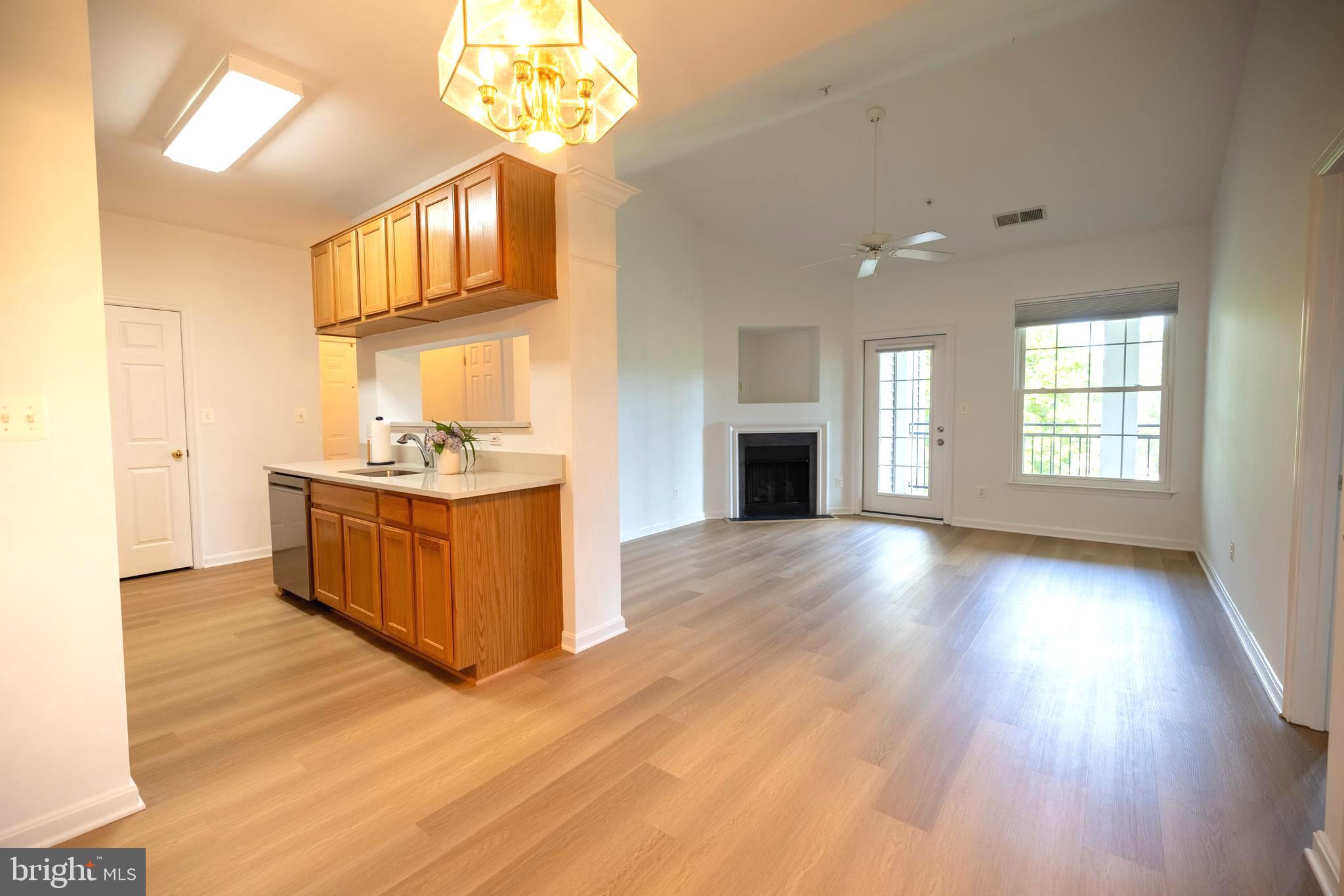 46602 Ellicott Sq #303