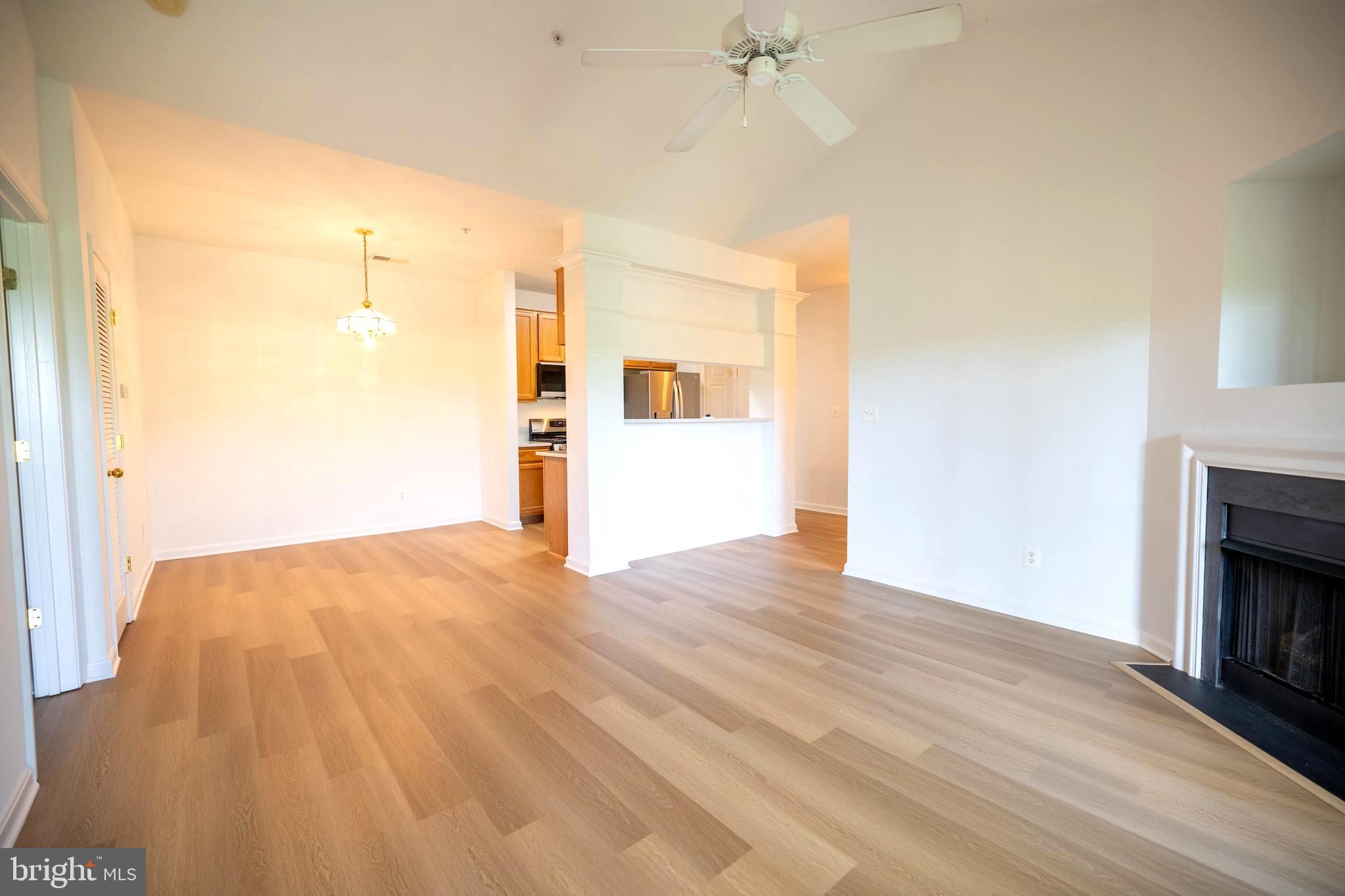 46602 Ellicott Sq #303