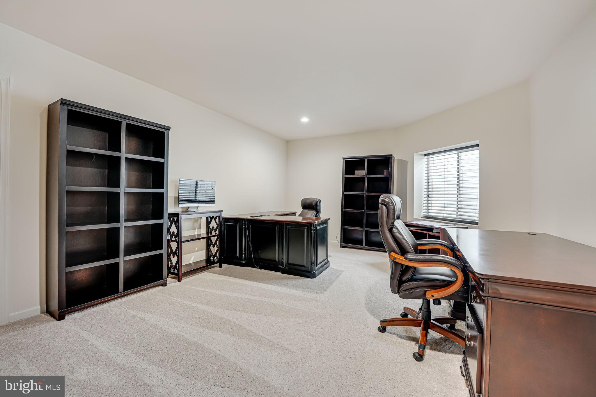 16601 Fox Chase Ct