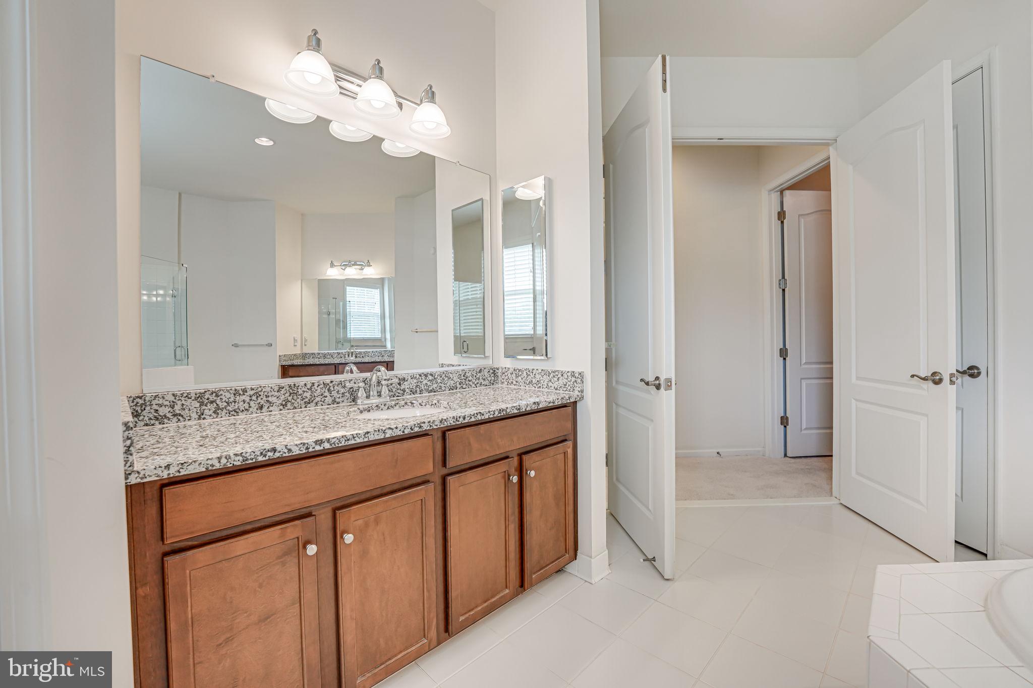 16601 Fox Chase Ct