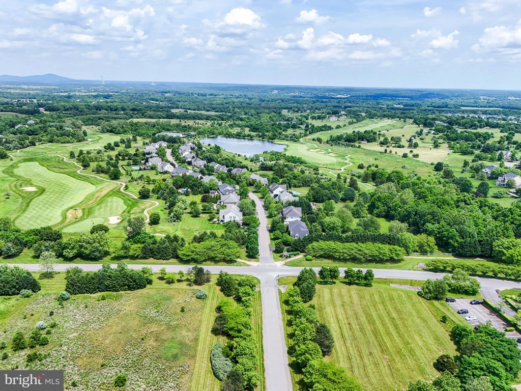 16601 Fox Chase Ct