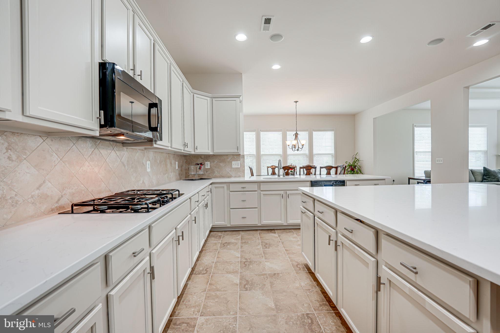 16601 Fox Chase Ct
