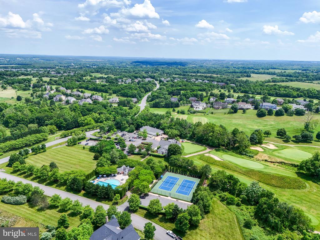16601 Fox Chase Ct