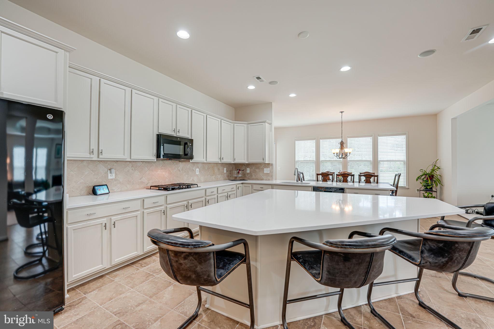 16601 Fox Chase Ct