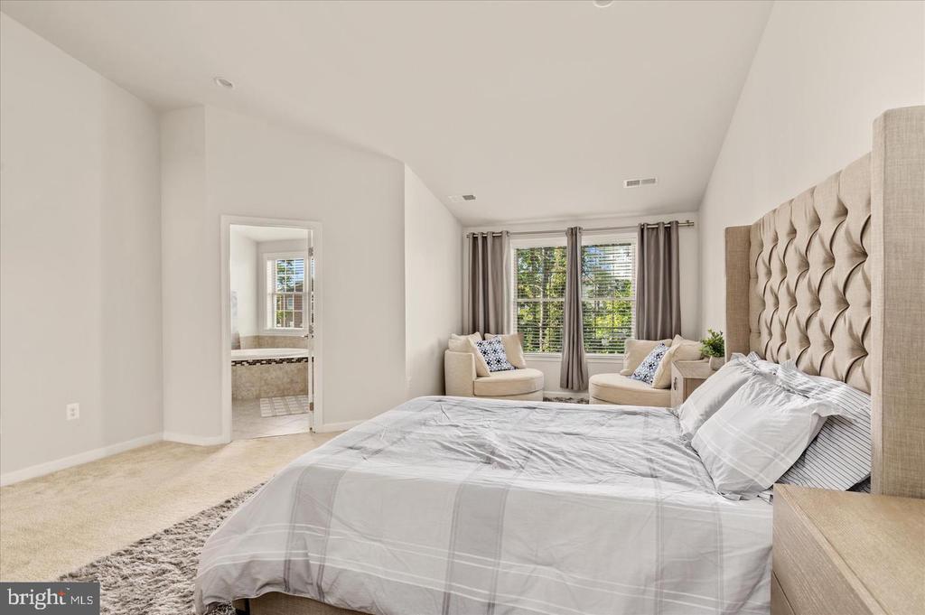 42606 LISBURN CHASE TER
