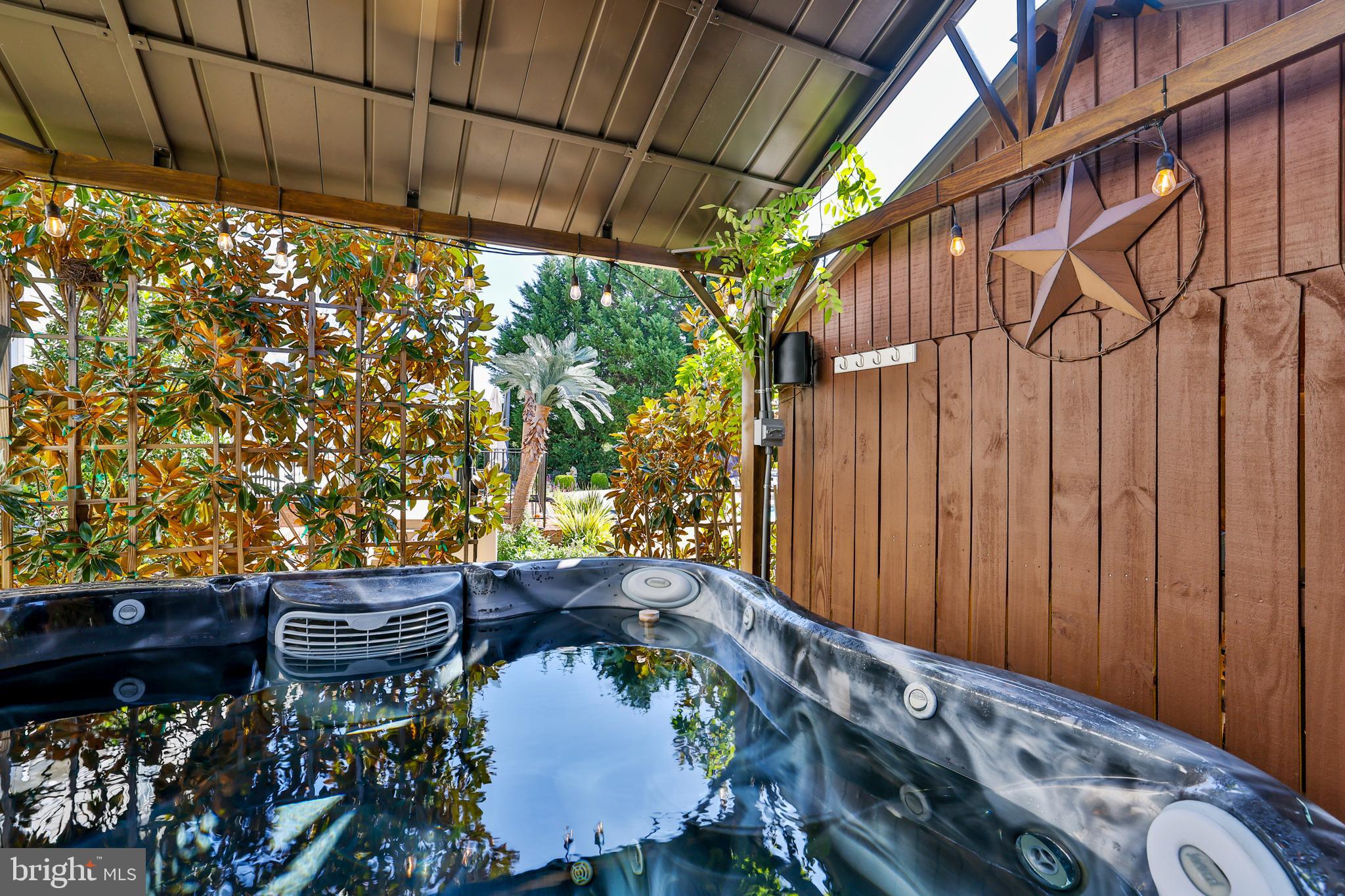 16636 Elk Run Ct