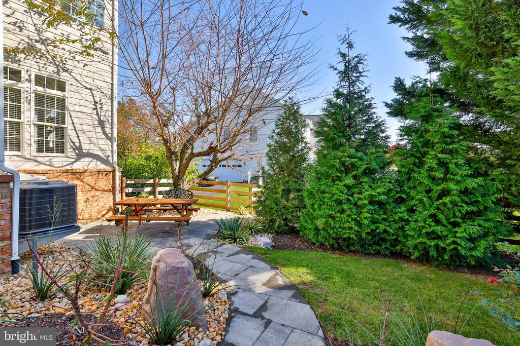 16636 Elk Run Ct