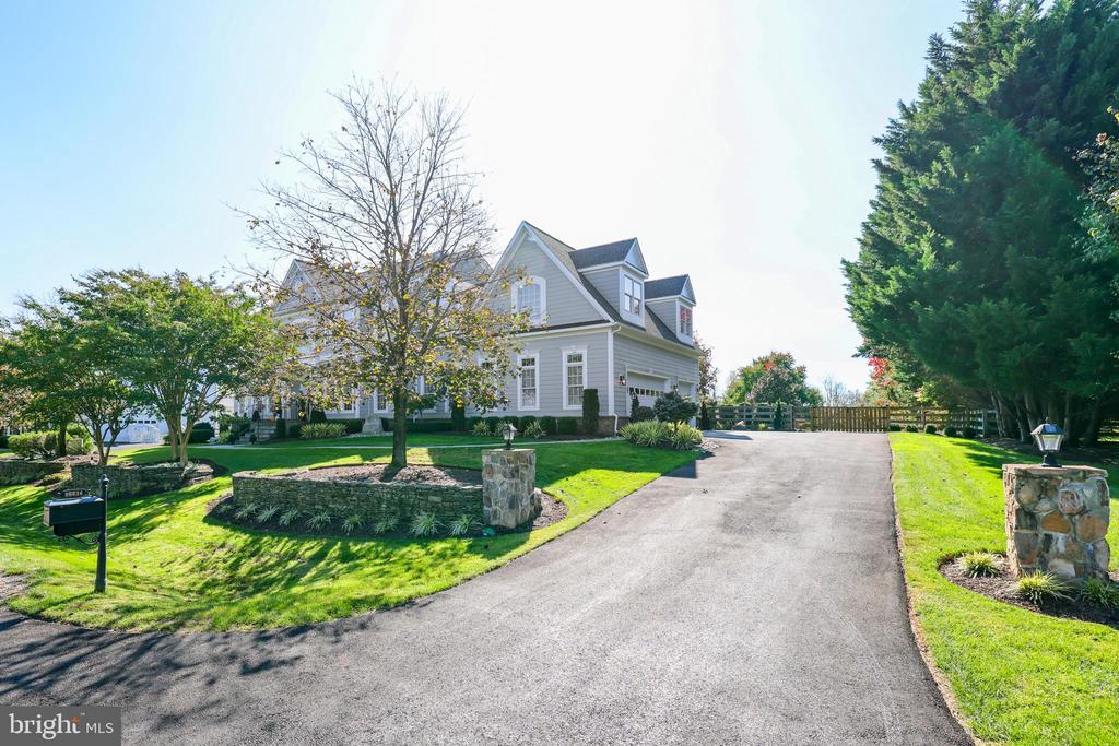16636 Elk Run Ct