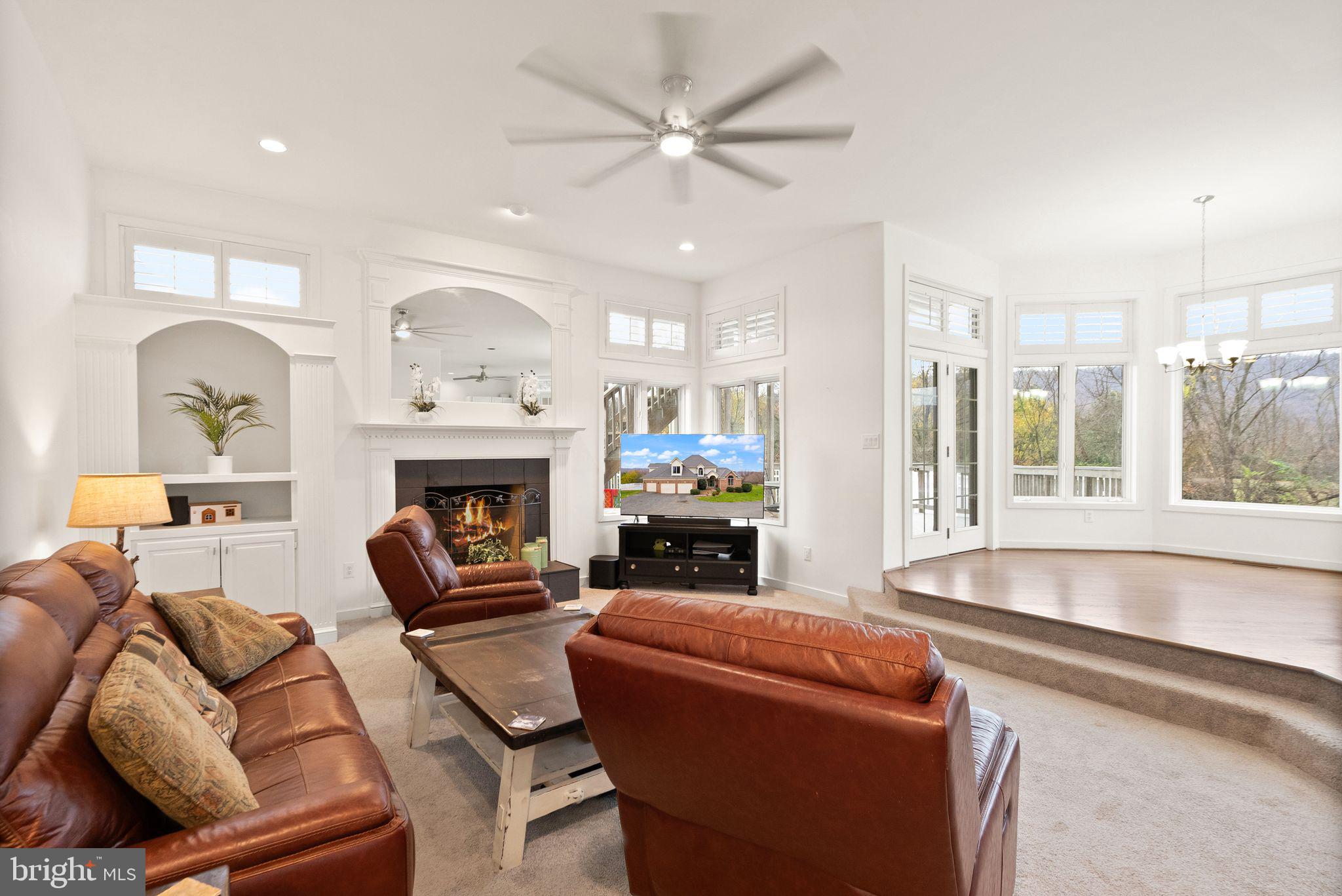 38241 Mountain Air Ln