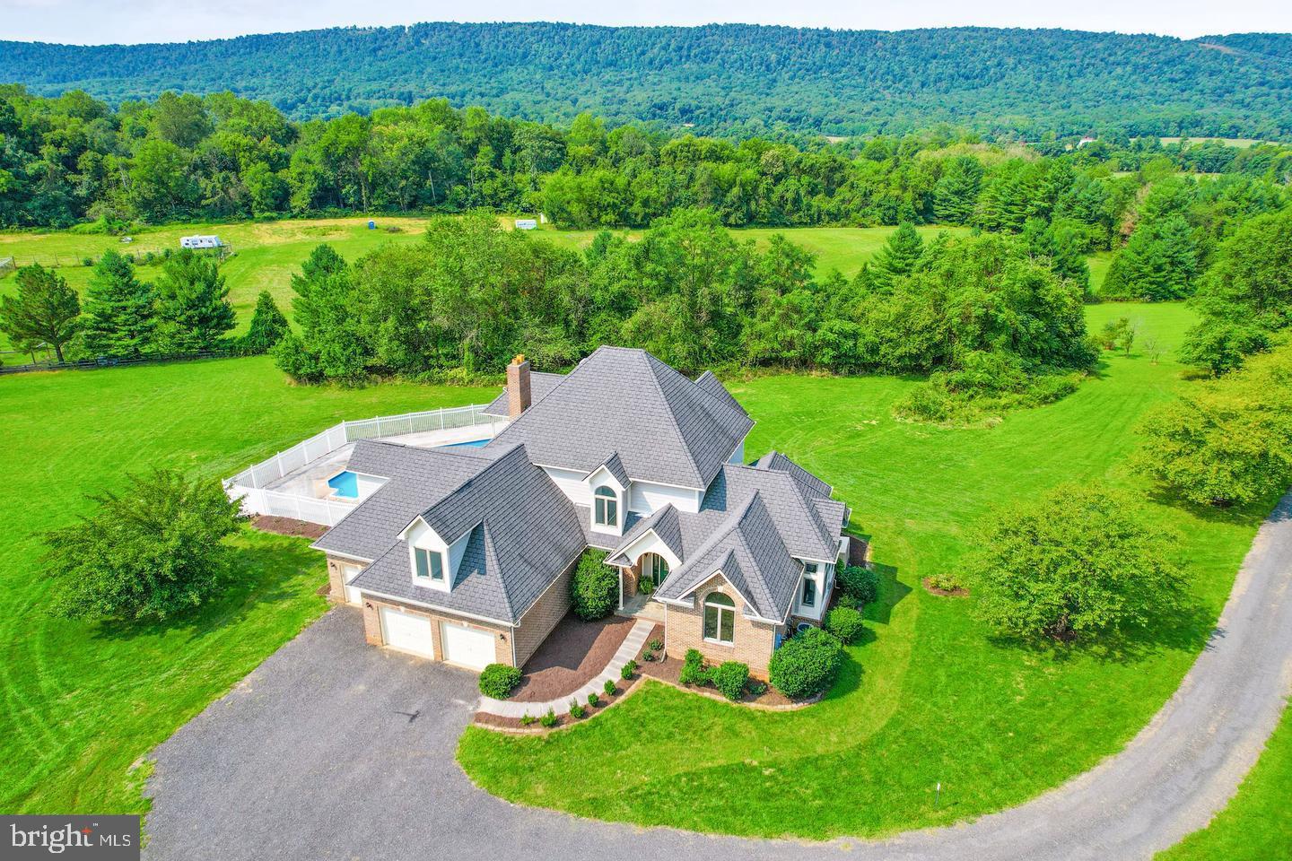 38241 Mountain Air Ln