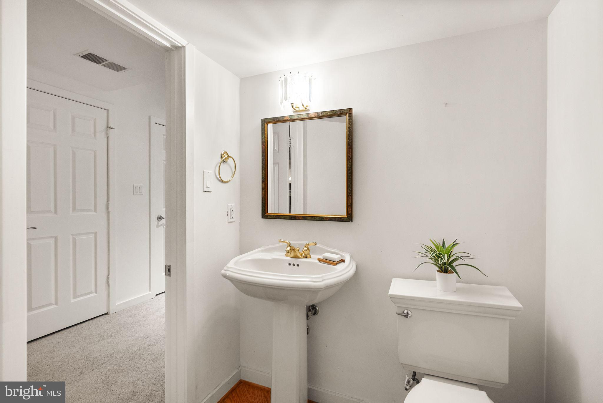 38241 Mountain Air Ln